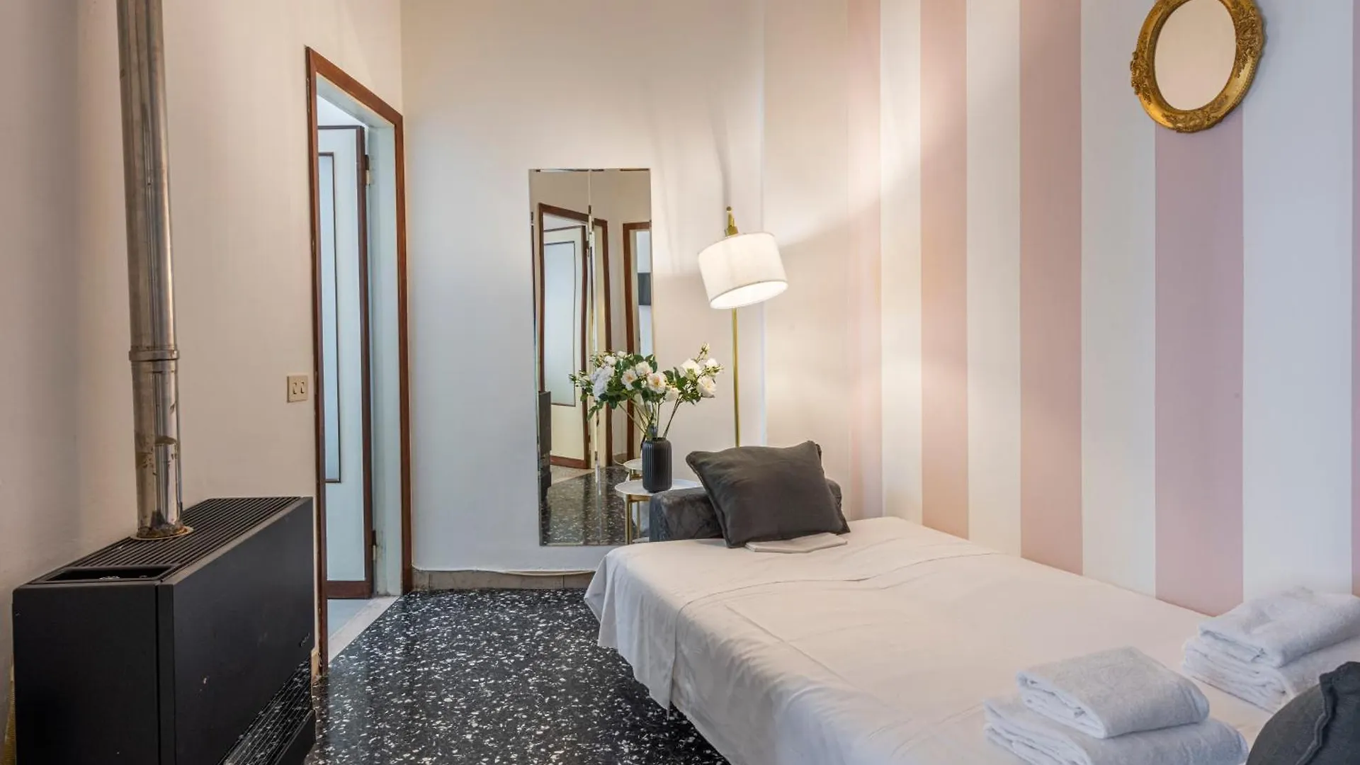 Apartment The Luxor Suites - Casentino 53 Florenz Italien