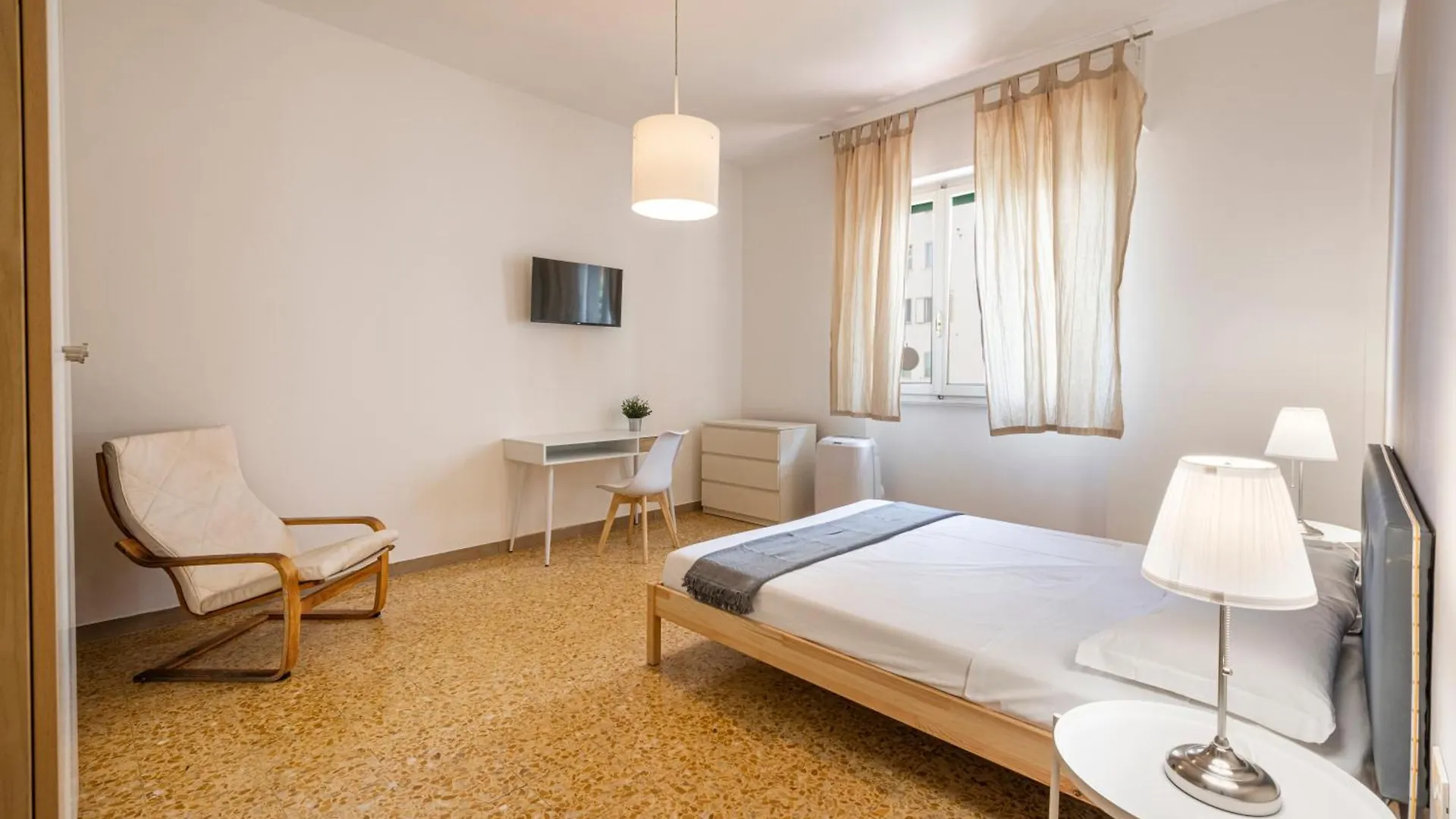 The Luxor Suites - Casentino 53 Florenz 0*,